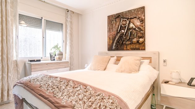 Resale - Townhouse -
San Fulgencio - urb.la marina