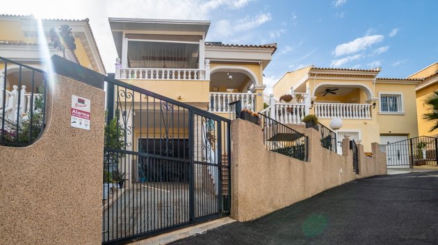 Resale - Townhouse -
San Fulgencio - urb.la marina