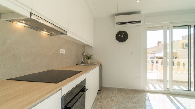 Resale - Apartments -
Torrevieja - La Mata