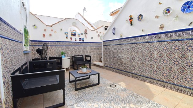 Resale - Villa -
Orihuela Costa - Playa Flamenca