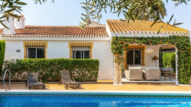 Resale - Villa -
Torrevieja - Playa Los Locos