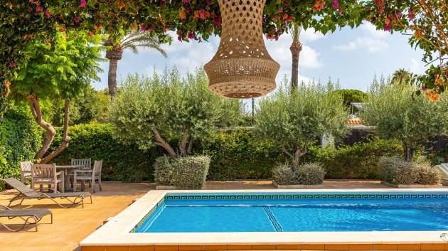 Resale - Villa -
Torrevieja - Playa Los Locos