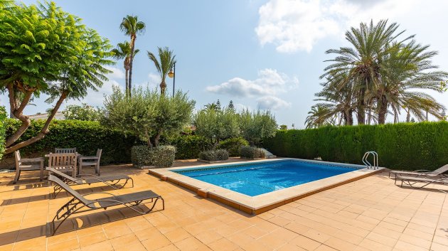 Resale - Villa -
Torrevieja - Playa Los Locos