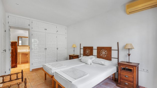 Resale - Villa -
Torrevieja - Playa Los Locos
