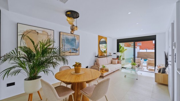 Resale - Villa -
Los Montesinos - La Herrada