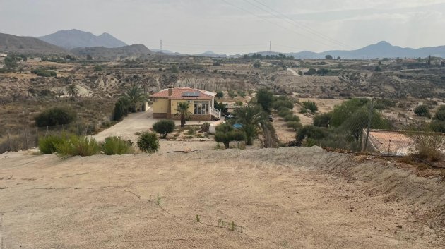Resale - Villa -
Abanilla