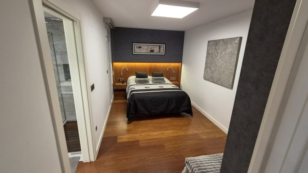 Resale - Apartments -
Torrevieja - Center