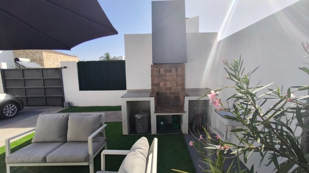 Resale - Villa -
Polop - Alberca