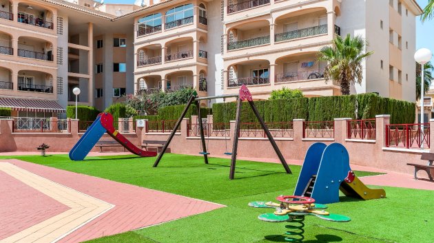 Resale - Apartments -
Orihuela Costa - Playa Flamenca