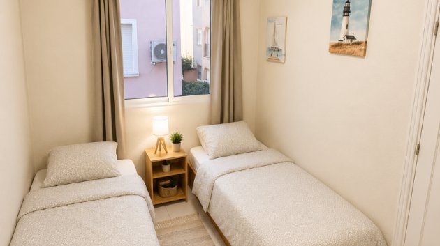 Resale - Apartments -
Torrevieja - Playa Los Naufragos