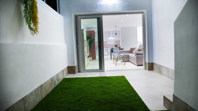 Obra nueva - Chalets -
Ciudad Quesada