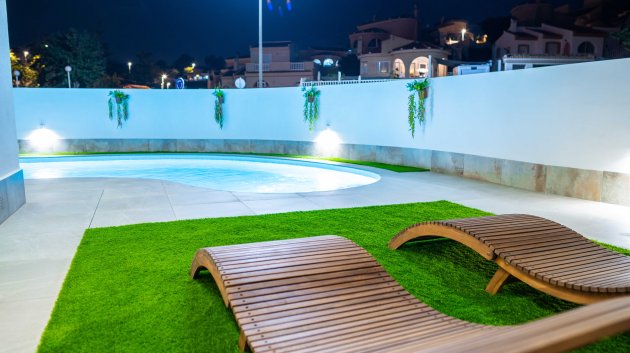 Obra nueva - Chalets -
Ciudad Quesada
