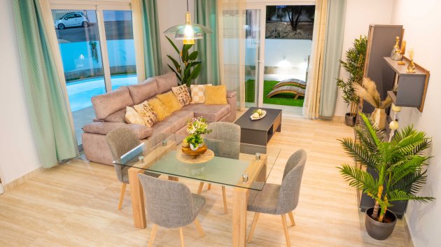 Obra nueva - Chalets -
Ciudad Quesada