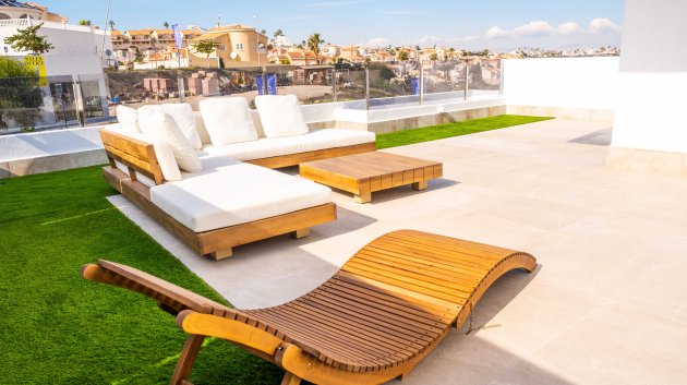 Obra nueva - Chalets -
Ciudad Quesada