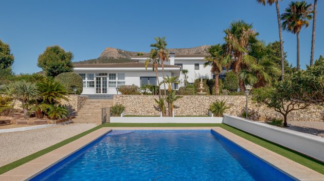 Resale - Villa -
Calpe - Gargasindi