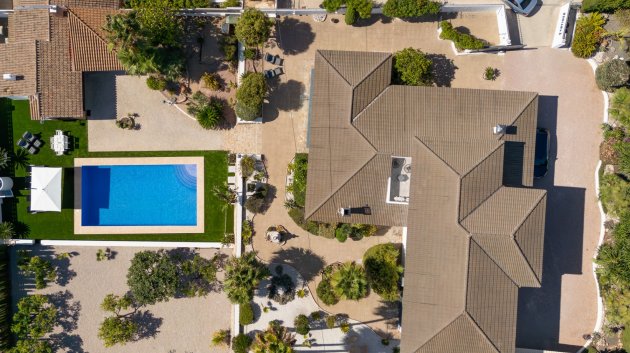 Resale - Villa -
Calpe - Gargasindi