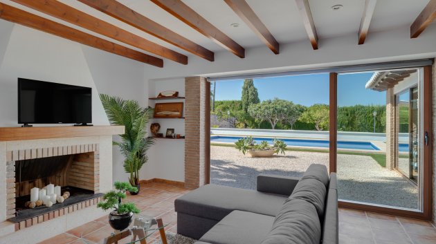 Resale - Villa -
Calpe - Gargasindi