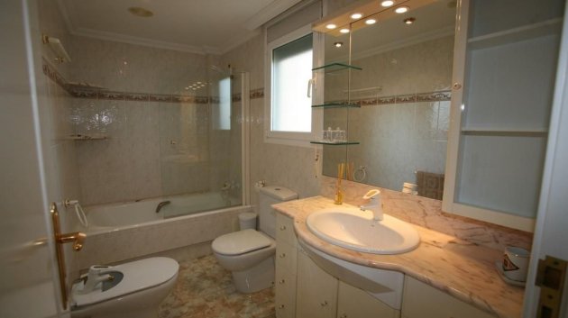 Resale - Apartments -
Calpe - Playa De Arenal