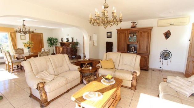 Resale - Villa -
La Nucía - El Tossal-Bello Horizonte