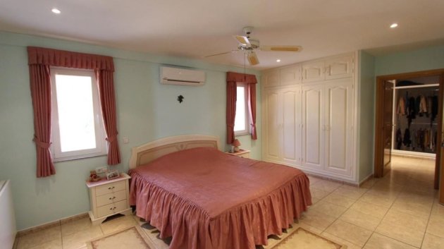 Resale - Villa -
La Nucía - El Tossal-Bello Horizonte