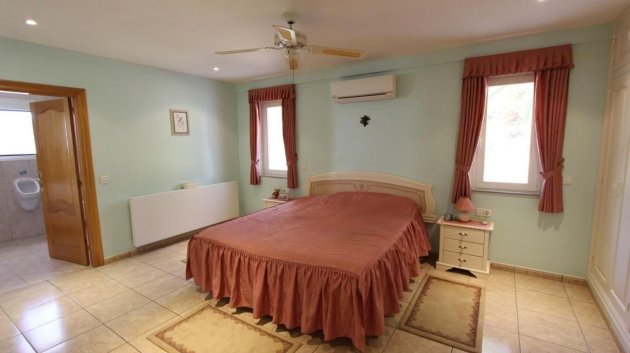 Resale - Villa -
La Nucía - El Tossal-Bello Horizonte