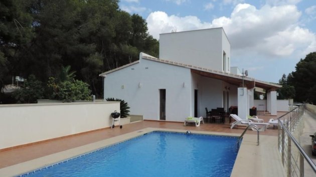 Resale - Villa -
Moraira - Pinar de Advocat-Cometa