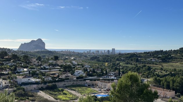 Resale - Villa -
Calpe - Urbanización