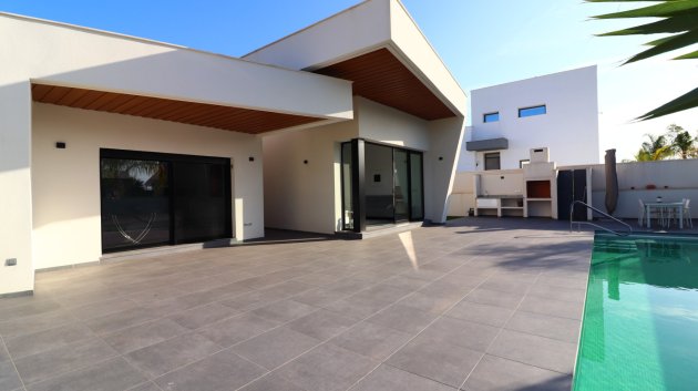 Resale - Villa -
Formentera del Segura - Fincas de La Vega