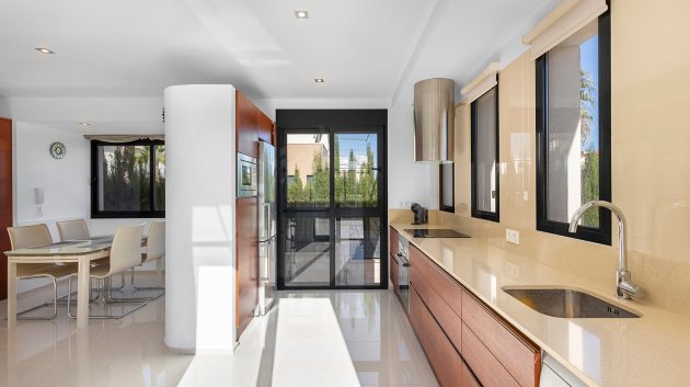 Reventa - Chalets -
Orihuela Costa - La Zenia