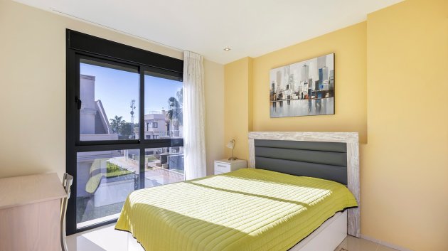 Reventa - Chalets -
Orihuela Costa - La Zenia