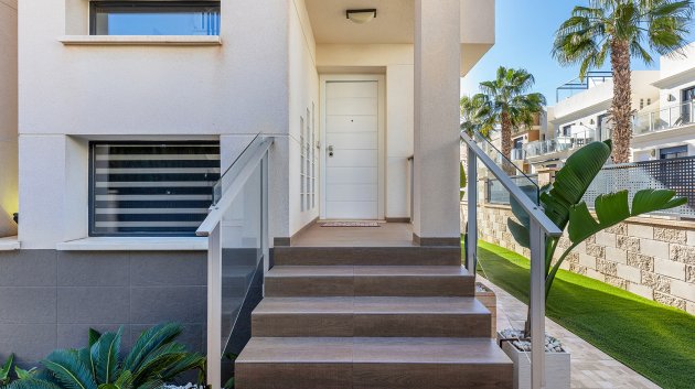 Reventa - Chalets -
Orihuela Costa - La Zenia