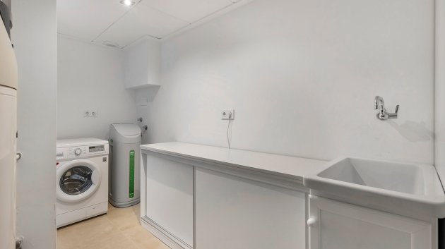 Reventa - Chalets -
Orihuela Costa - La Zenia