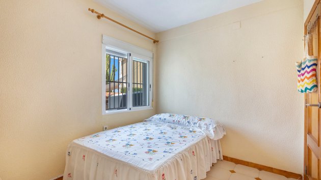 Reventa - Chalets -
Torrevieja - Rocio del Mar