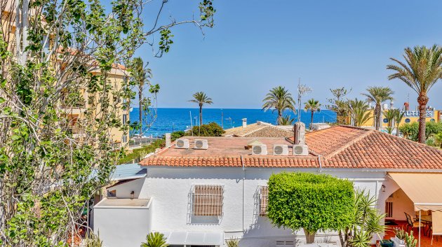 Reventa - Chalets -
Torrevieja - Rocio del Mar
