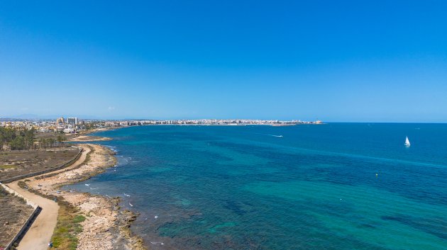 Reventa - Chalets -
Torrevieja - Rocio del Mar