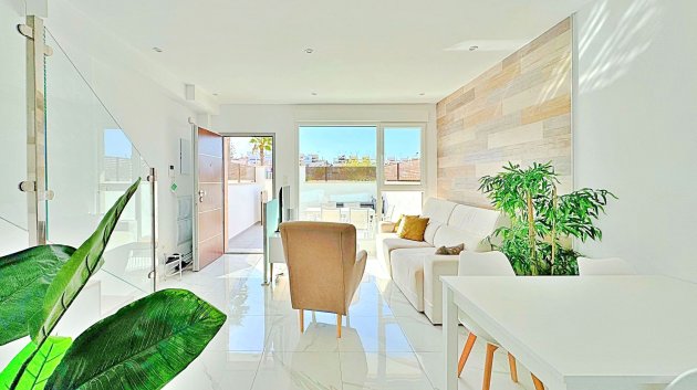 Reventa - Adosado -
Torrevieja - Los Balcones