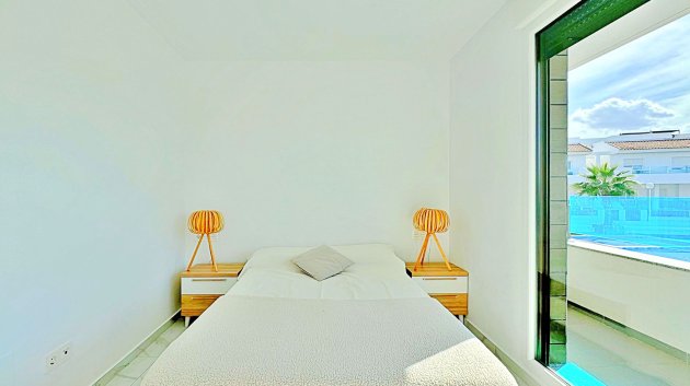 Reventa - Adosado -
Torrevieja - Los Balcones