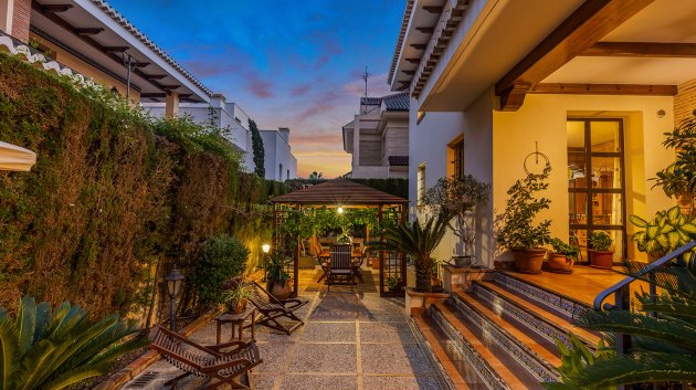 Reventa - Chalets -
Torrevieja - La Veleta