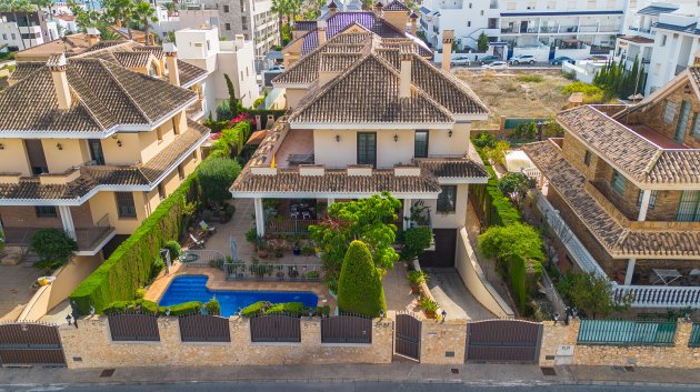Reventa - Chalets -
Torrevieja - La Veleta