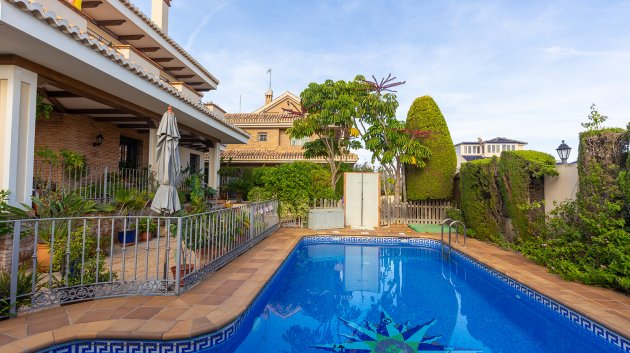 Reventa - Chalets -
Torrevieja - La Veleta
