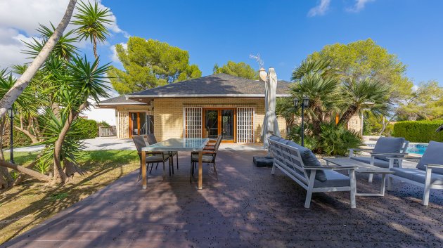 Reventa - Chalets -
Orihuela Costa - Las Filipinas