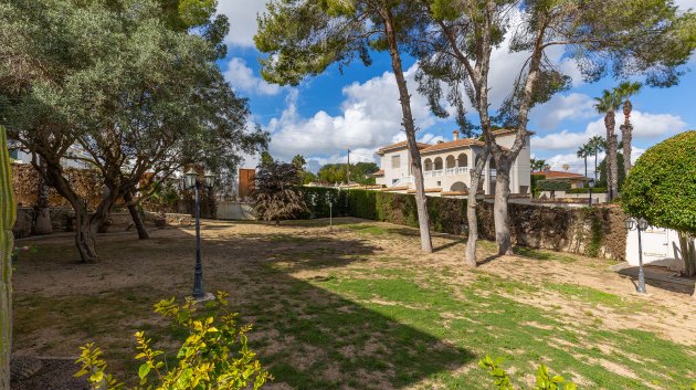 Reventa - Chalets -
Orihuela Costa - Las Filipinas