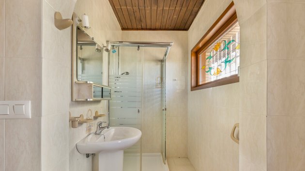 Reventa - Chalets -
Orihuela Costa - Las Filipinas