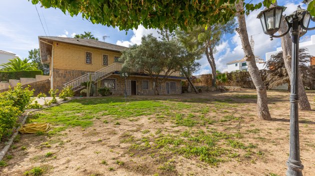 Reventa - Chalets -
Orihuela Costa - Las Filipinas
