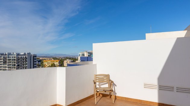 Reventa - Ático -
Torrevieja - Punta Prima