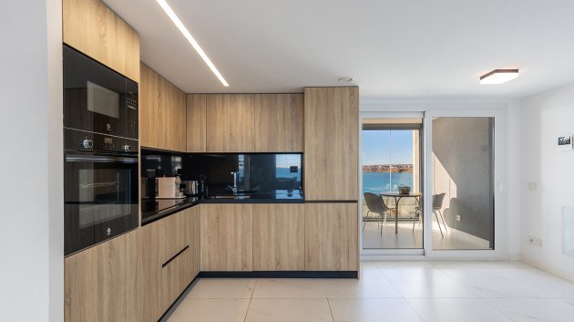 Reventa - Apartamentos -
Torrevieja - Punta Prima