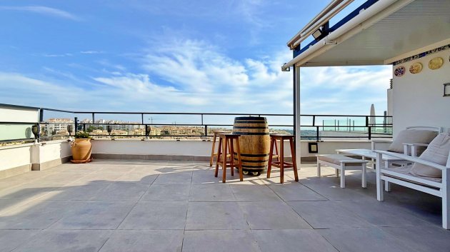Reventa - Apartamentos -
Orihuela Costa - Campoamor