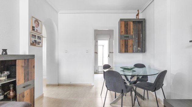 Reventa - Apartamentos -
Orihuela Costa - Los Altos