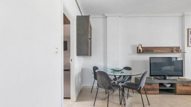 Reventa - Apartamentos -
Orihuela Costa - Los Altos