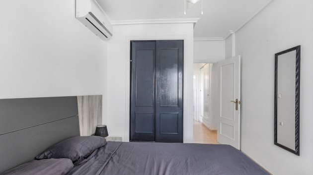 Reventa - Apartamentos -
Orihuela Costa - Los Altos